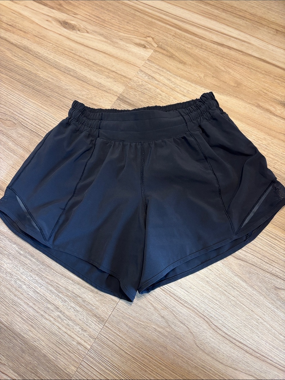 Black Lululemon Hotty Hots